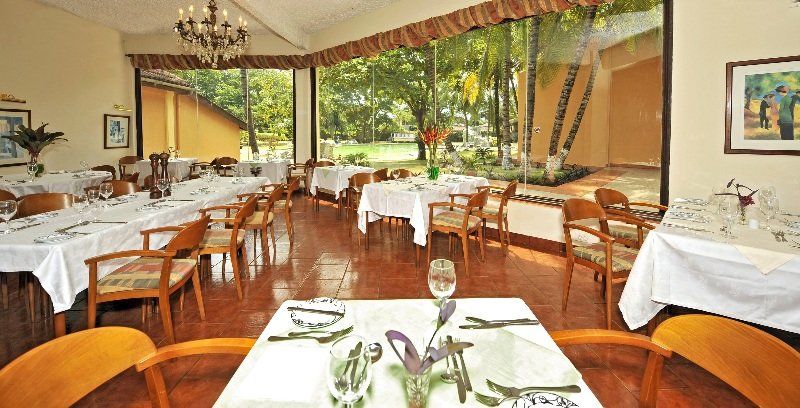 ホテル Pestana Miramar サントメ エクステリア 写真