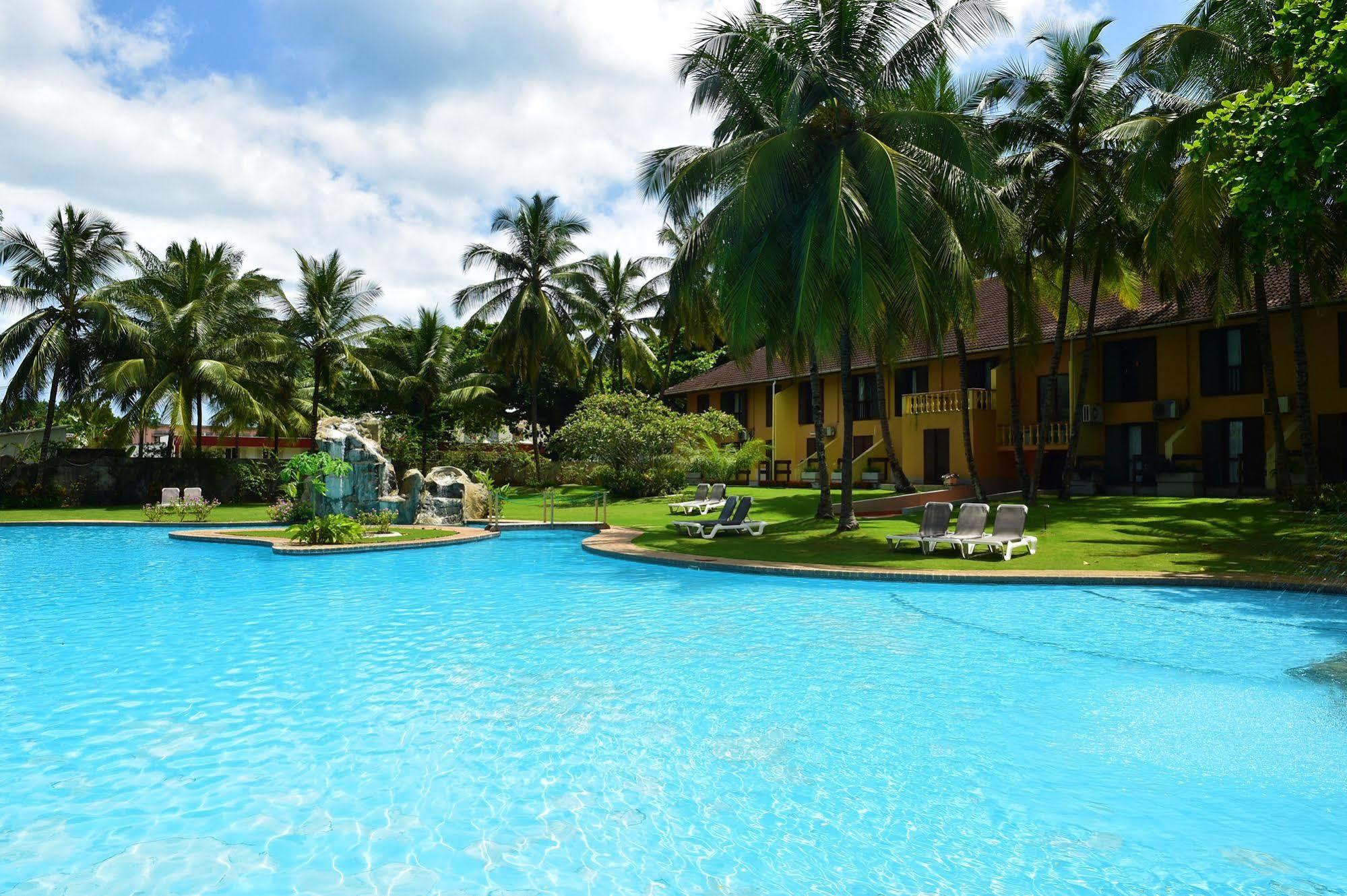 ホテル Pestana Miramar サントメ エクステリア 写真